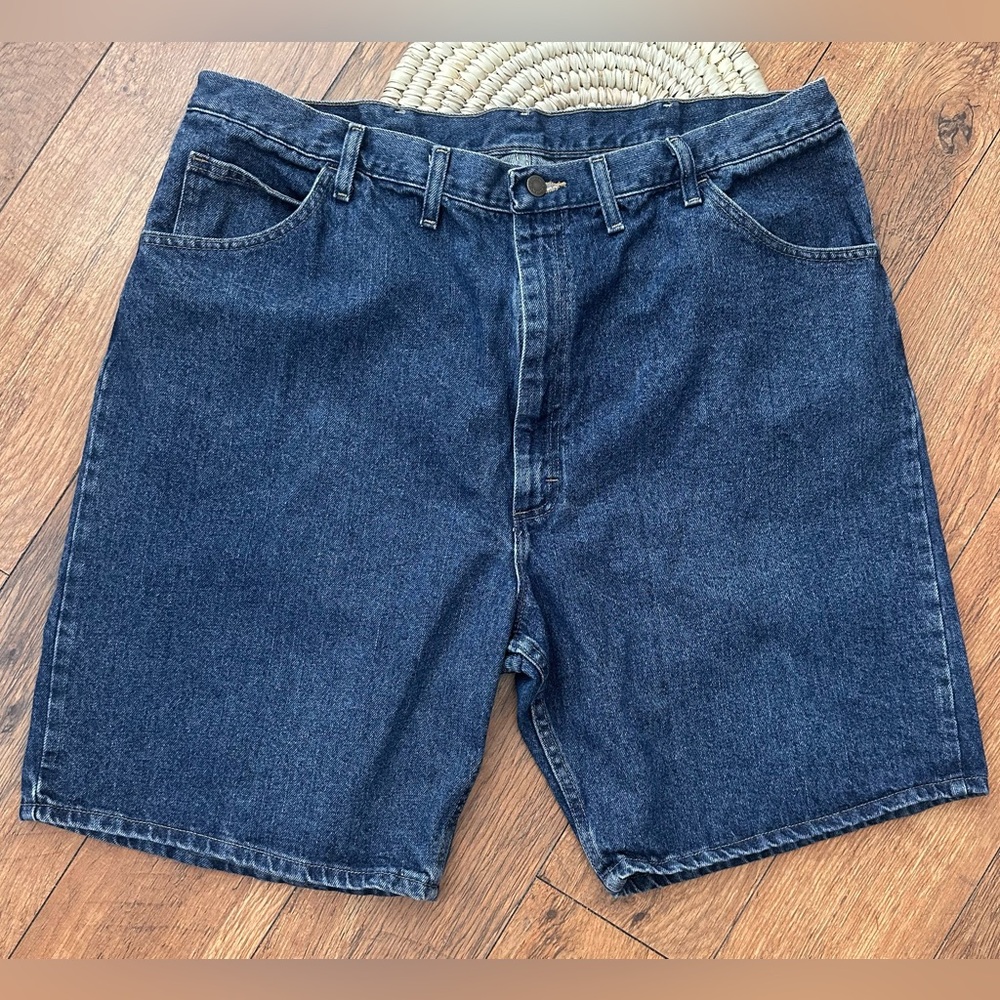 Men's Wrangler Relaxed Fit Blue Jean Denim Shorts